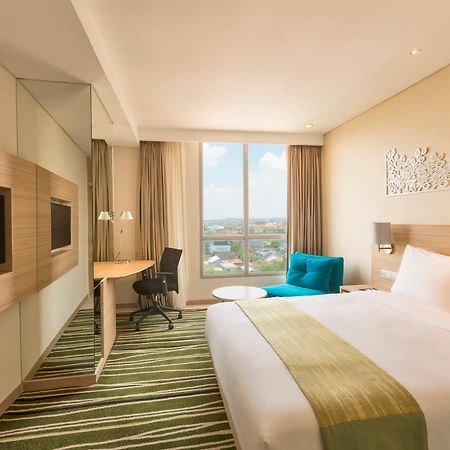 Holiday Inn Express Semarang Simpang Lima By Ihg Εξωτερικό φωτογραφία