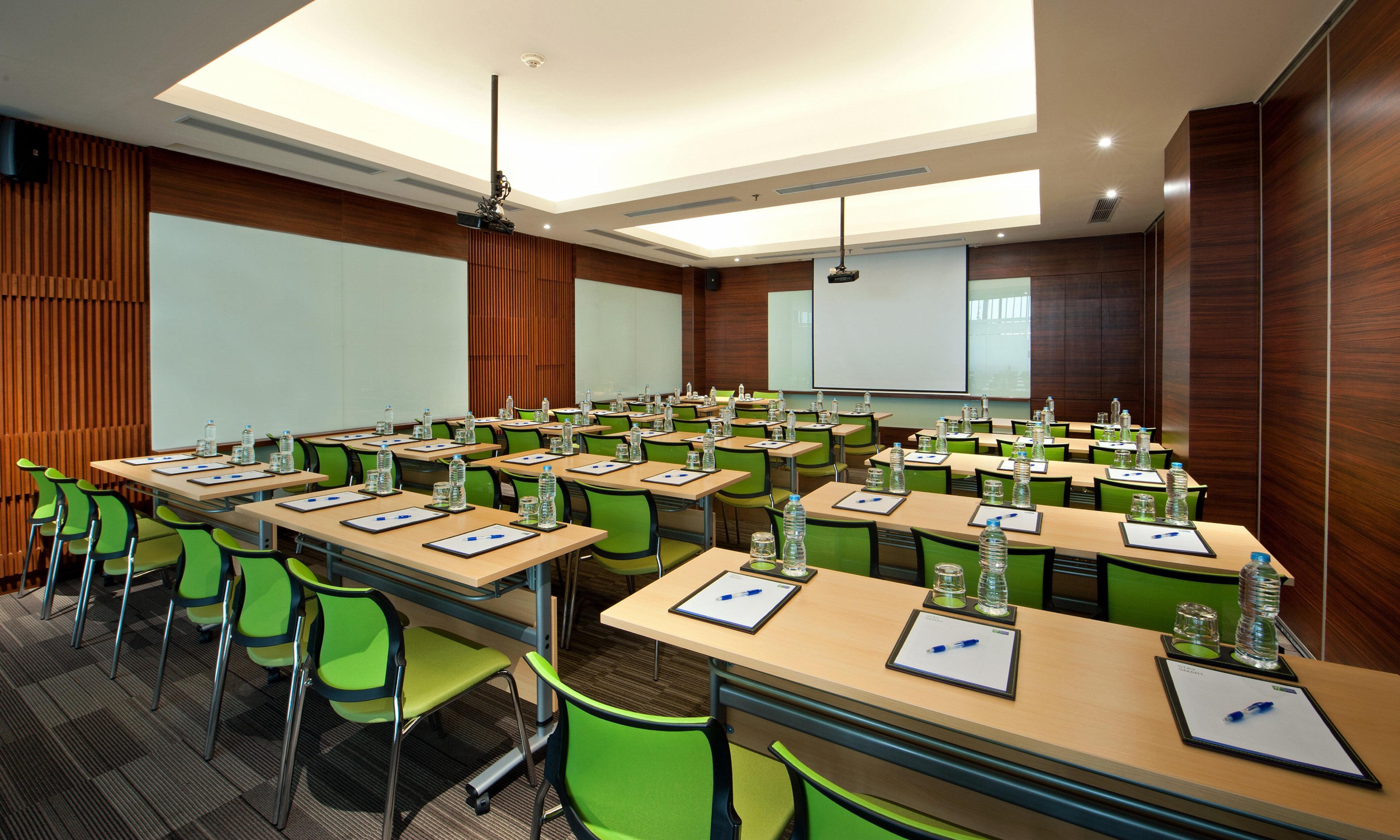 Holiday Inn Express Semarang Simpang Lima By Ihg Εξωτερικό φωτογραφία