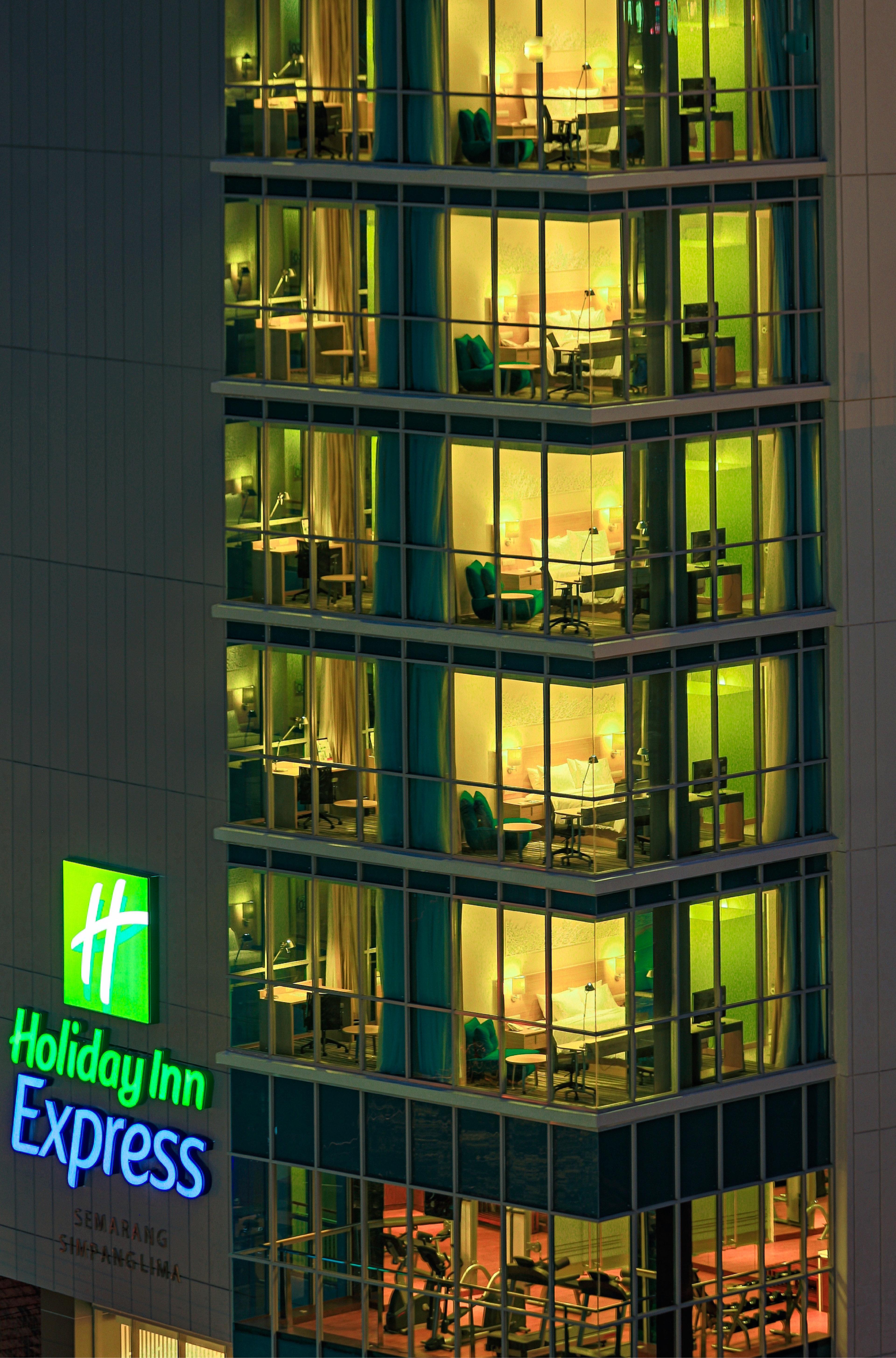 Holiday Inn Express Semarang Simpang Lima By Ihg Εξωτερικό φωτογραφία