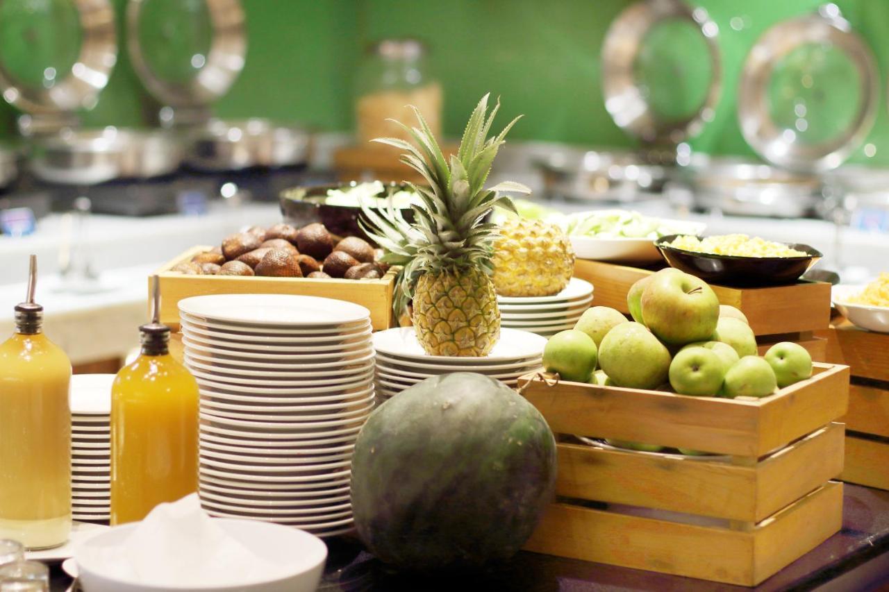 Holiday Inn Express Semarang Simpang Lima By Ihg Εξωτερικό φωτογραφία